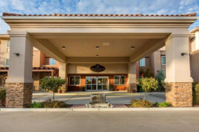 Отель The Oaks Hotel & Suites, Ascend Hotel Collection  Paso Robles